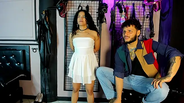 Twisted_Fantasy live sex cam