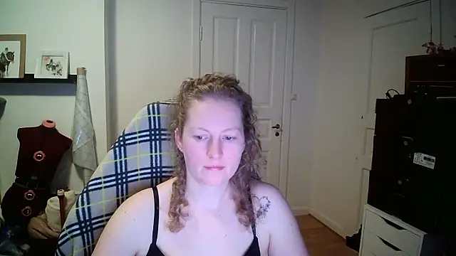 Girlnina-1995's cam snapshot