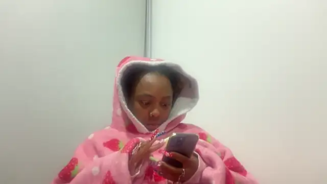 ChocolateCakeQueen's cam snapshot