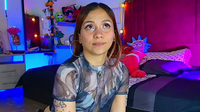 alisson_zafiro_'s cam snapshot