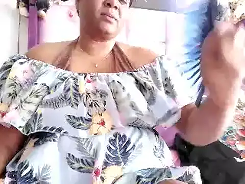 IndianDelia live sex cam