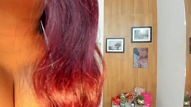 KimberlyBigBoobs's cam snapshot