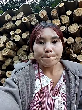 EllyBaby20's cam snapshot