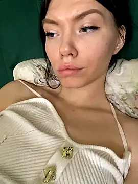 Lisaaa_Alisa live sex cam