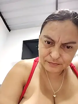 Horny-Mommy-Dirty live sex cam