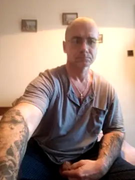 chcem1975 live sex cam