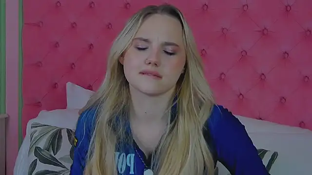 Sky_Cutie's cam snapshot