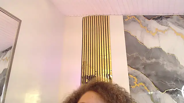 MiticaBrennet_'s cam snapshot