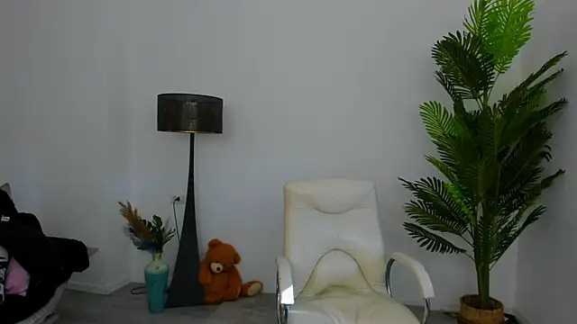 Carla_Shine's cam snapshot