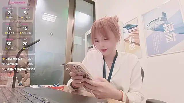 KKMM168 live sex cam