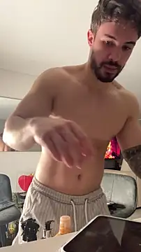 Valenthino_Salvatore's cam snapshot