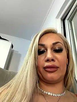 AlmaRusell's cam snapshot