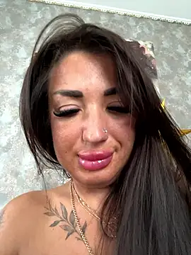 RuslanaXX live sex cam