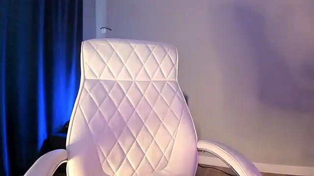 akura011 live sex cam