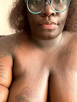 Toomuch_Squirt live sex cam