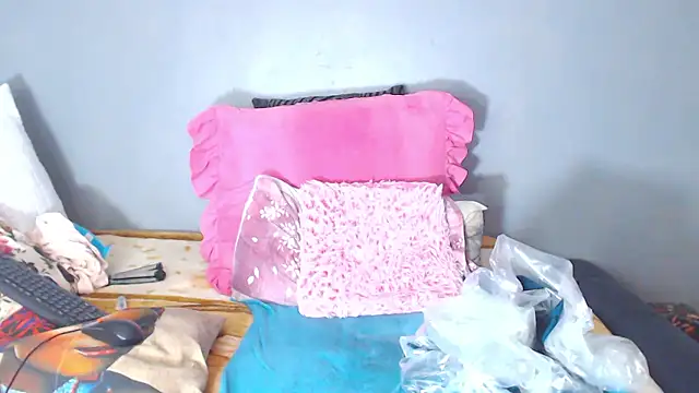 KinkyTall85's cam snapshot