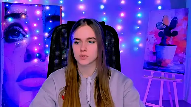 JuneWoods's cam snapshot