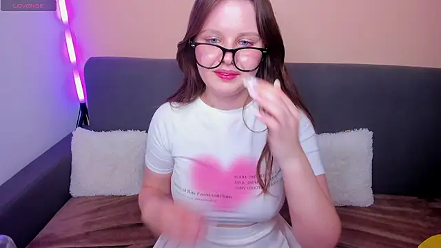 Lana_Delanay's cam snapshot