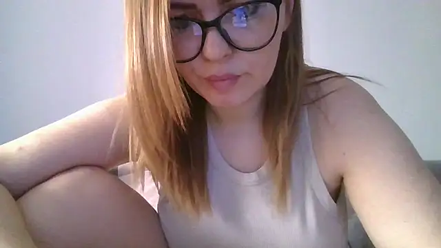 Sexclusive25's cam snapshot