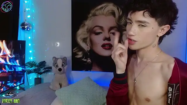 maxiy_001 live sex cam