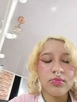 ahsly_Zam's cam snapshot