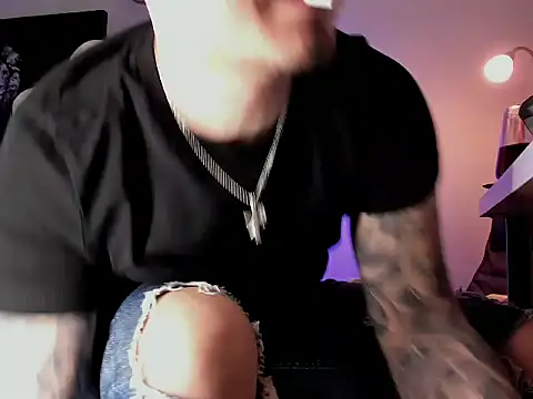 uptomatty live sex cam