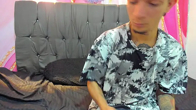 Straight_Guy22 live sex cam