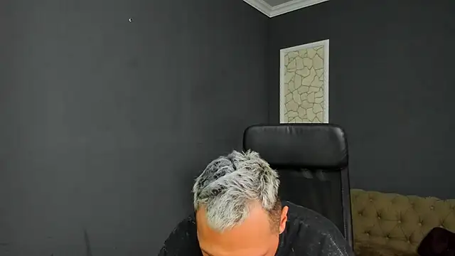 BrianHunts live sex cam