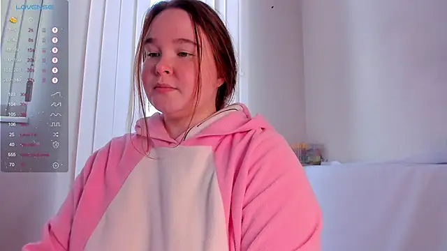 DebbieWoood's cam snapshot