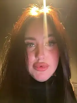 KiraSunshine live sex cam