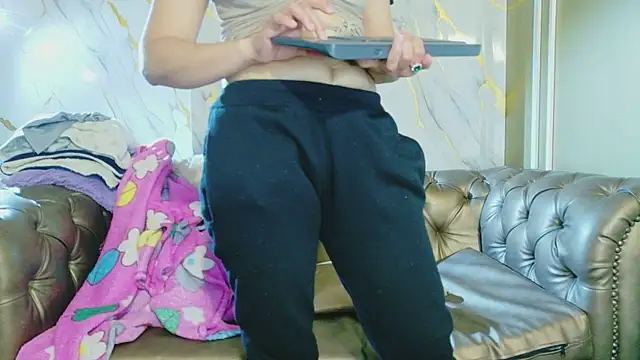 Cloe16_'s cam snapshot