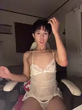 Plaxtique live sex cam