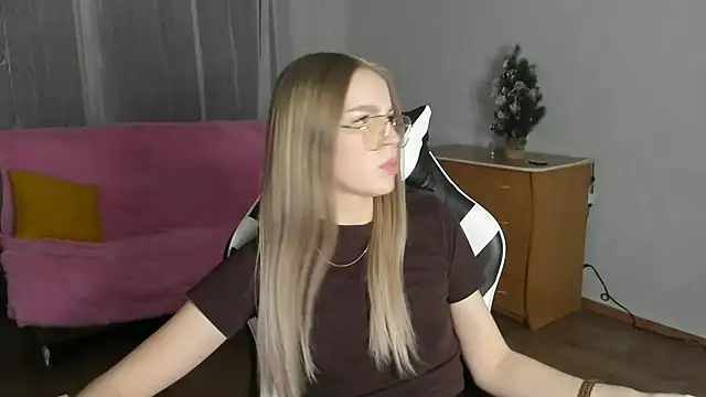 HitGyrl live sex cam