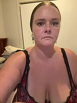 carinabro10 live sex cam