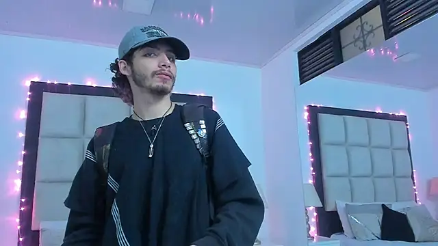 JojoBraando live sex cam