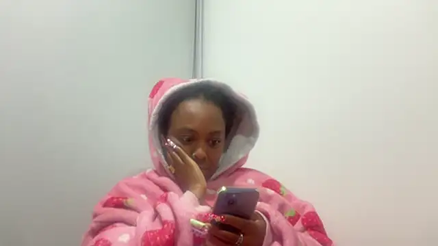 ChocolateCakeQueen's cam snapshot