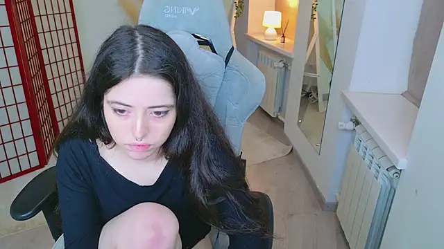 SoftAmora's cam snapshot