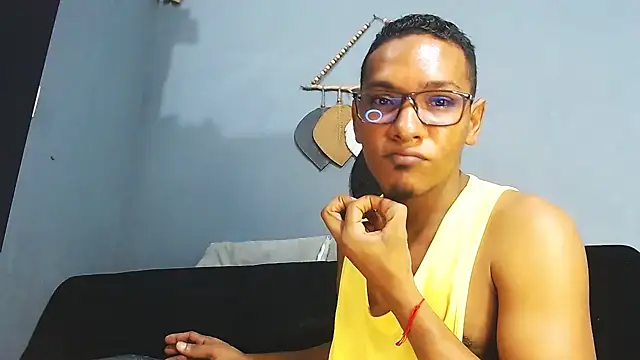 Grandeygruesa1 live sex cam