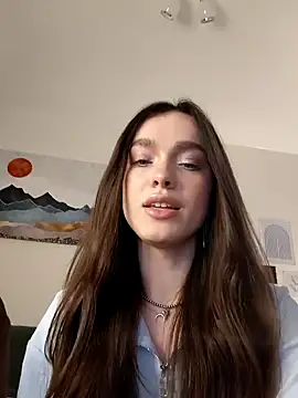 MayaGlow live sex cam