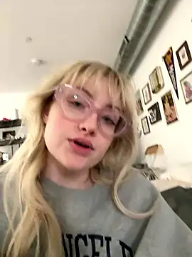 seeunexttuesday's cam snapshot