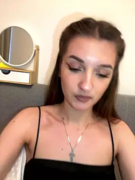 AdelinaEmber live sex cam