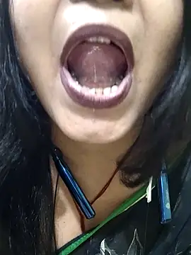 yoursweety09 live sex cam