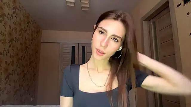 ElsieKuhlmann live sex cam