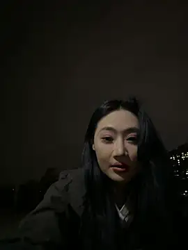 so-linger live sex cam