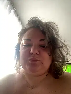 MikyVesela live sex cam