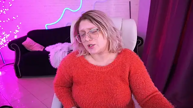 CoolTatis live sex cam