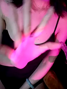 BiCute688's cam snapshot