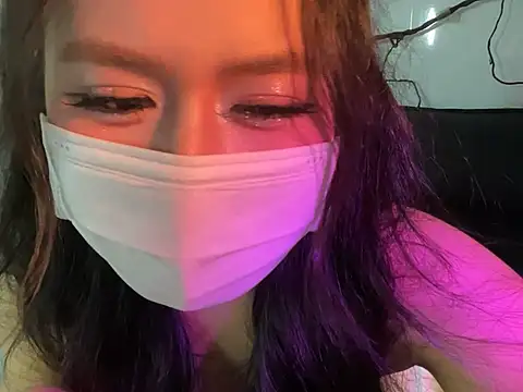 Nhi_Chibii05 live sex cam