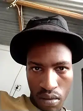 Bigdick-dude live sex cam