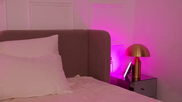 ArianaMell live sex cam